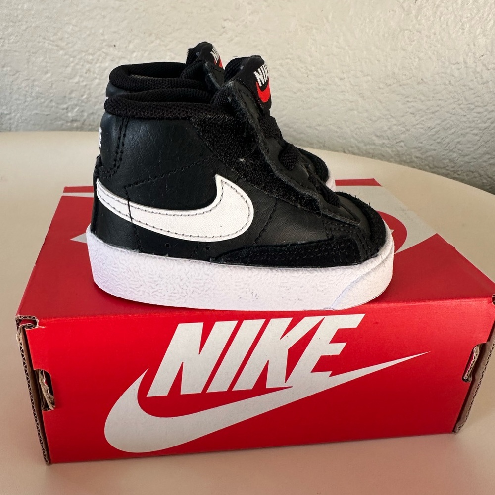 Nike Blazer mid ‘77 (TD) 2c brand new